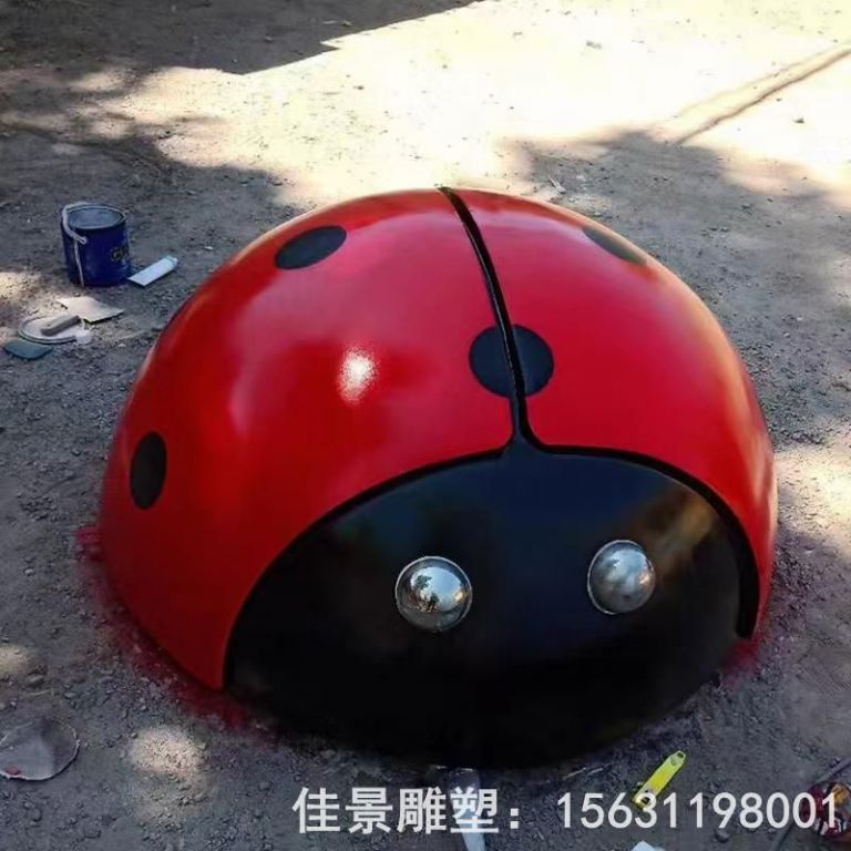 不銹鋼七星瓢蟲雕塑