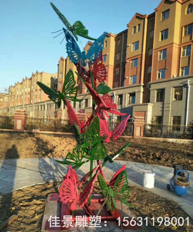 別墅不銹鋼彩繪蝴蝶雕塑