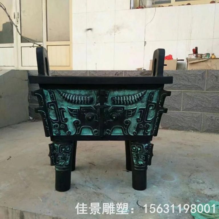 青銅四腳鼎校園銅雕