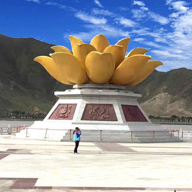 蓮花臺景觀標(biāo)志銅雕