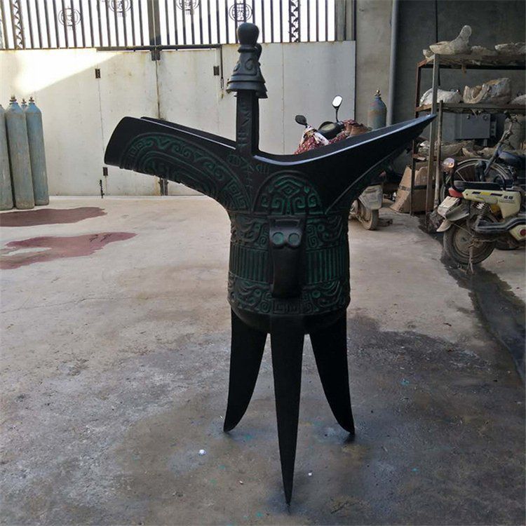 青銅酒樽廣場(chǎng)景觀銅雕