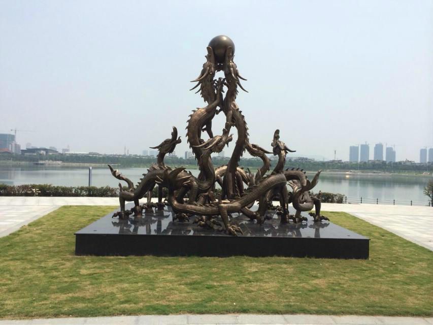九龍戲珠公園景觀銅雕