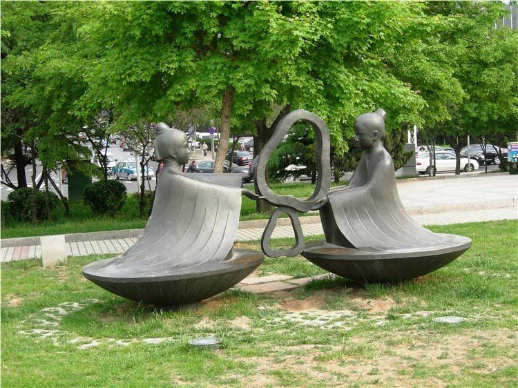 孔融讓梨公園標(biāo)志銅雕