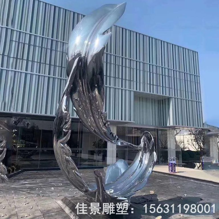 不銹鋼鏡面羽毛景區(qū)雕塑