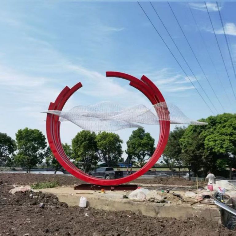 彩繪圓環(huán)不銹鋼景觀雕塑