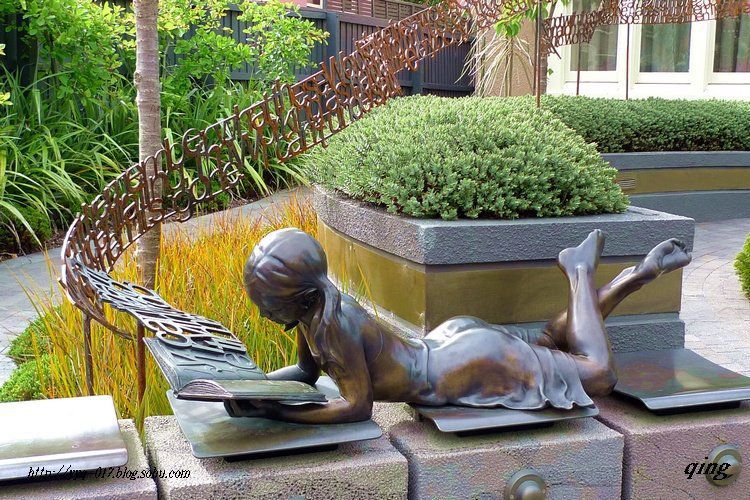 街邊看書兒童景觀銅雕