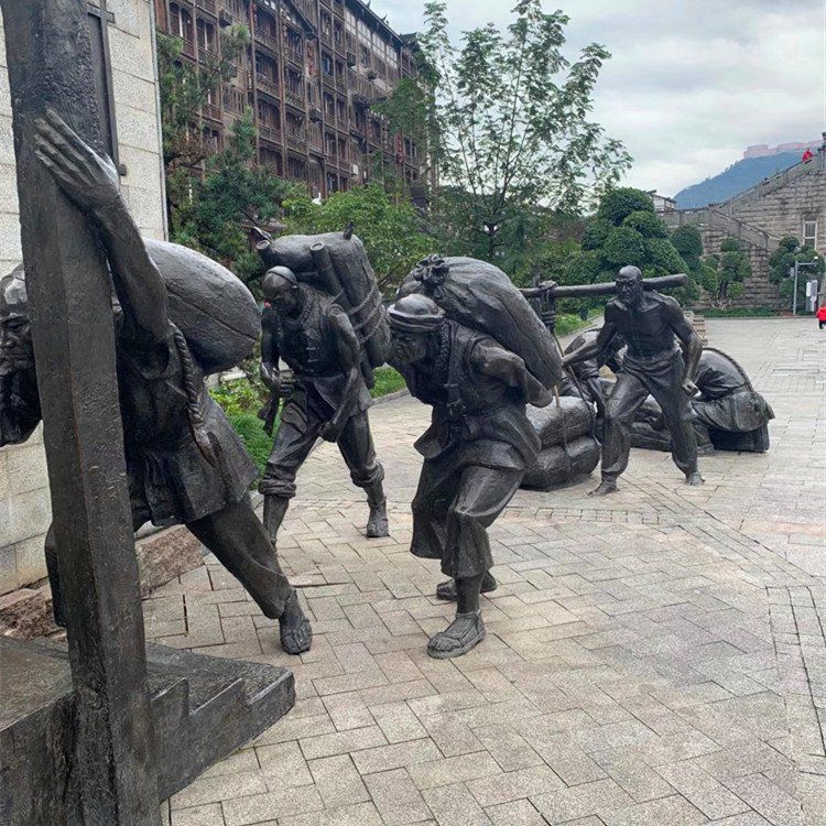背重物的搬運(yùn)人物景觀銅雕