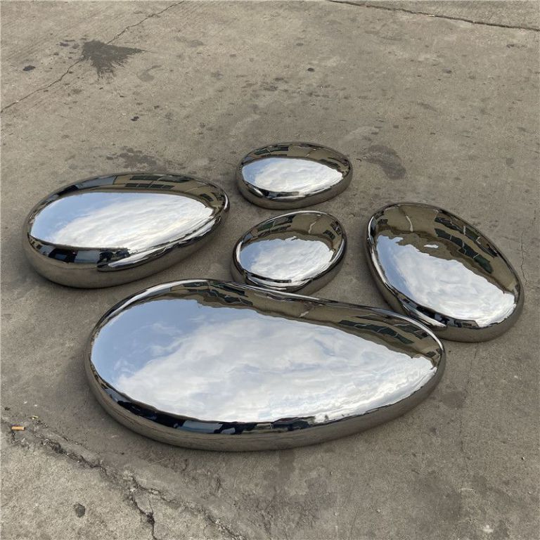 不銹鋼鵝卵石抽象景觀雕塑