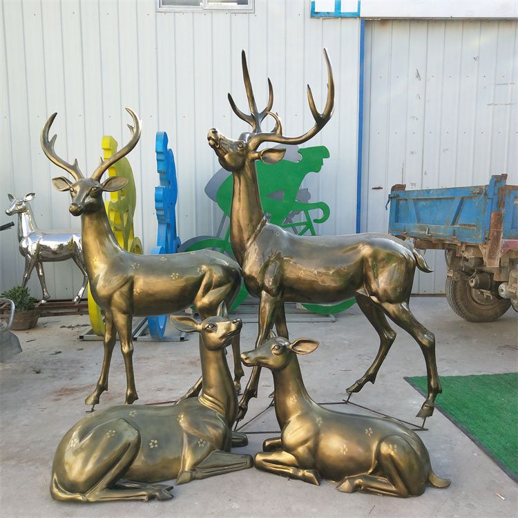 公園群鹿動物標(biāo)志銅雕