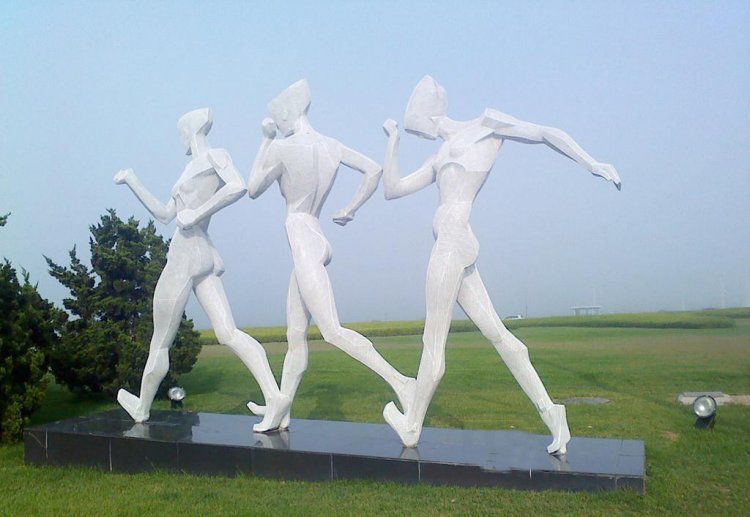 不銹鋼競走鏤空人物雕塑