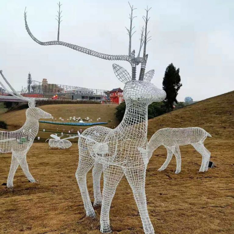 不銹鋼鏤空鹿標(biāo)志雕塑