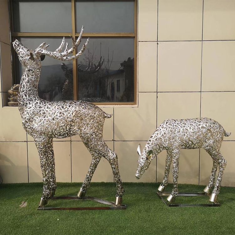 不銹鋼鏤空鹿動物雕塑