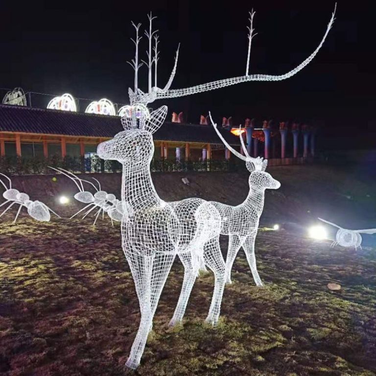 不銹鋼鏤空鹿標(biāo)志雕塑