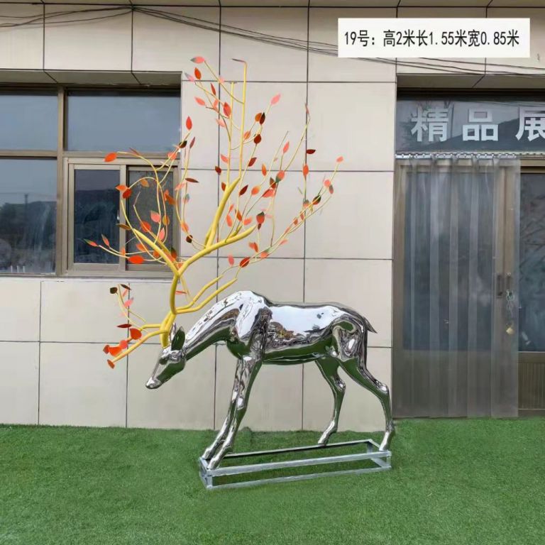 不銹鋼鏡面動(dòng)物鹿景觀雕塑