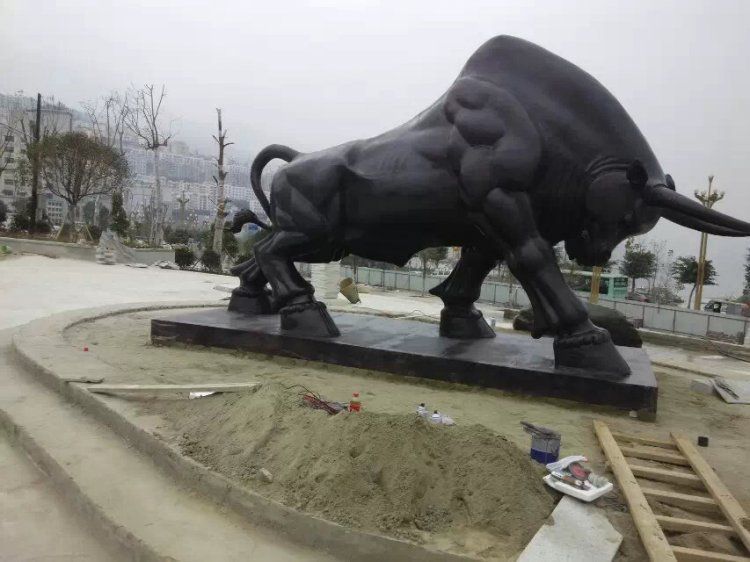 古銅色華爾街牛銅雕