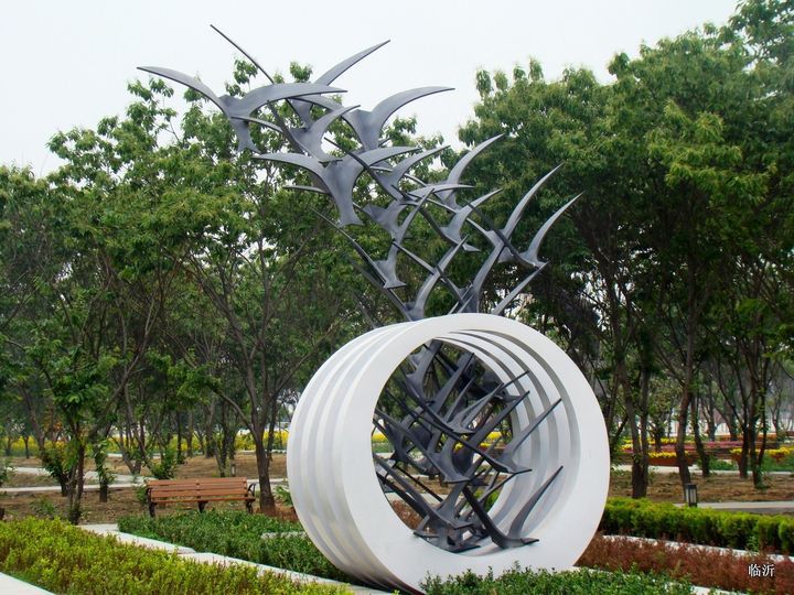 不銹鋼戶外大雁抽象雕塑