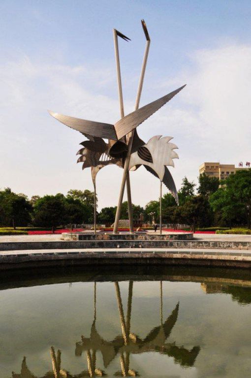 公園不銹鋼仙鶴動(dòng)物雕塑