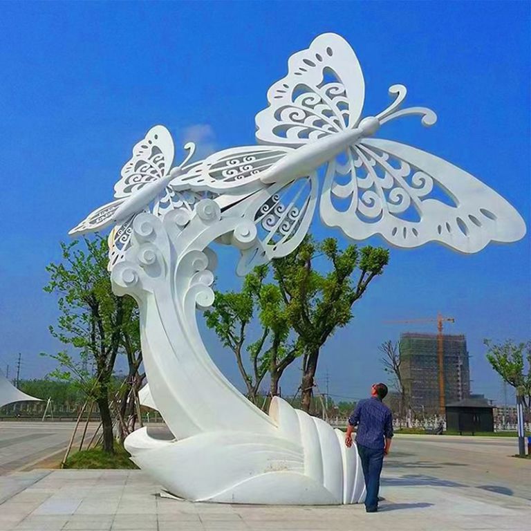 不銹鋼蝴蝶動(dòng)物雕塑