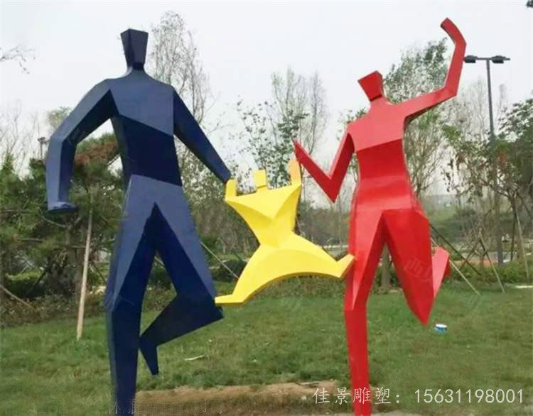不銹鋼一家人小區(qū)雕塑