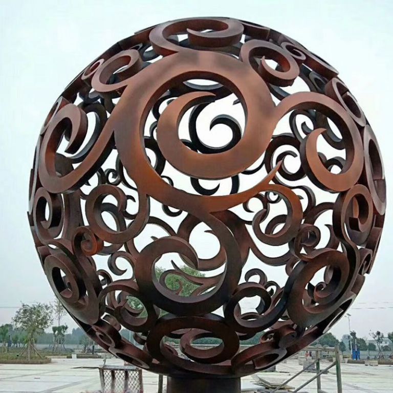 不銹鋼古銅色鏤空球雕塑
