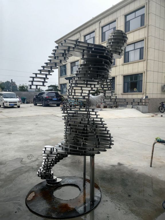 長(zhǎng)跑人物雕塑