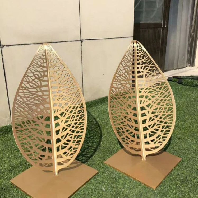 廣場景觀不銹鋼樹葉雕塑 